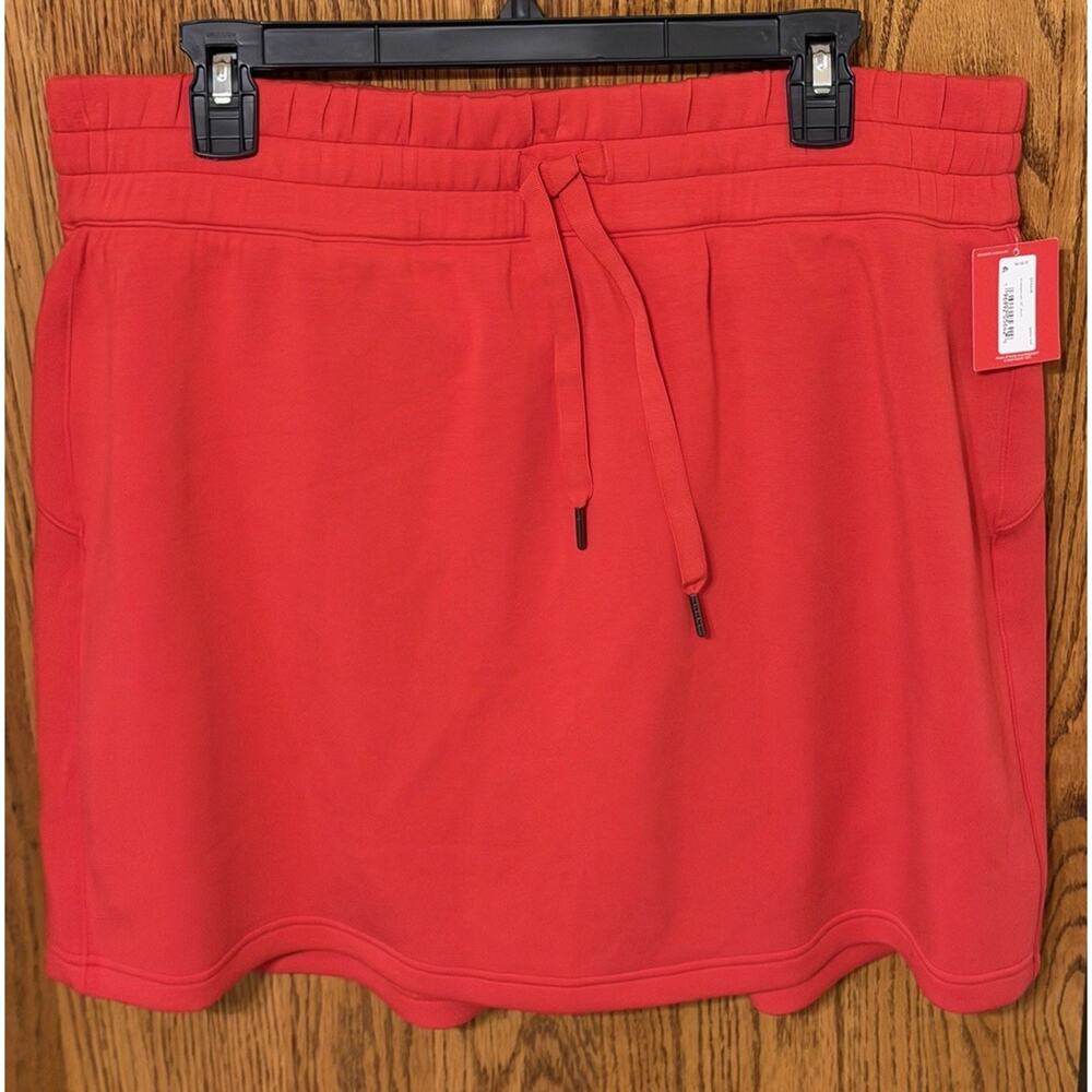 Spanx Women's AirEssentials Drawstring 14" Skort Size: 1X Color: Spanx Red NWT